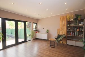 Photo 9- click for photo gallery